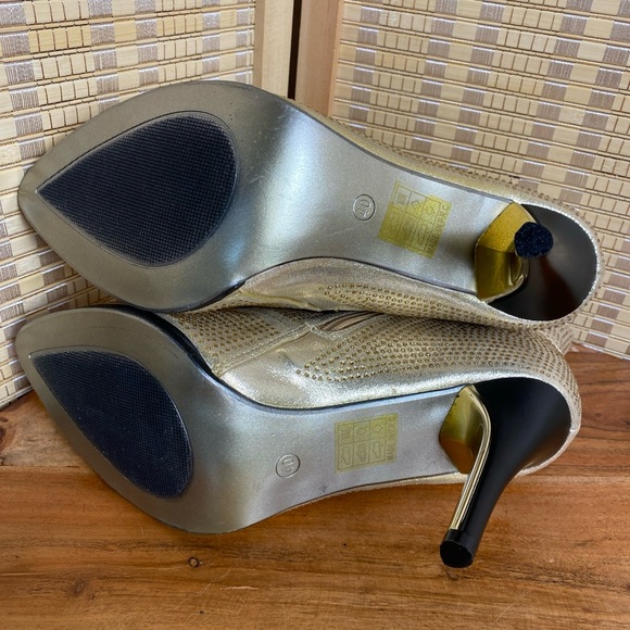 Lady Couture Gold Rhinestone Ankle Bootie Size 9 - Picture 6 of 6